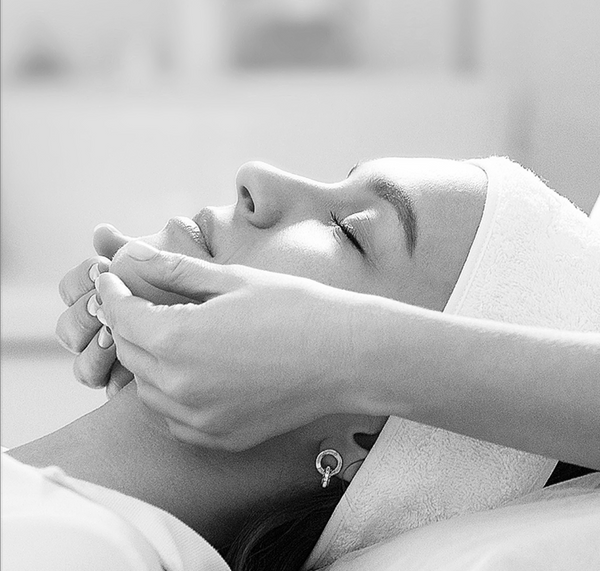 Moisturizing and Gentle Deep Cleansing Program